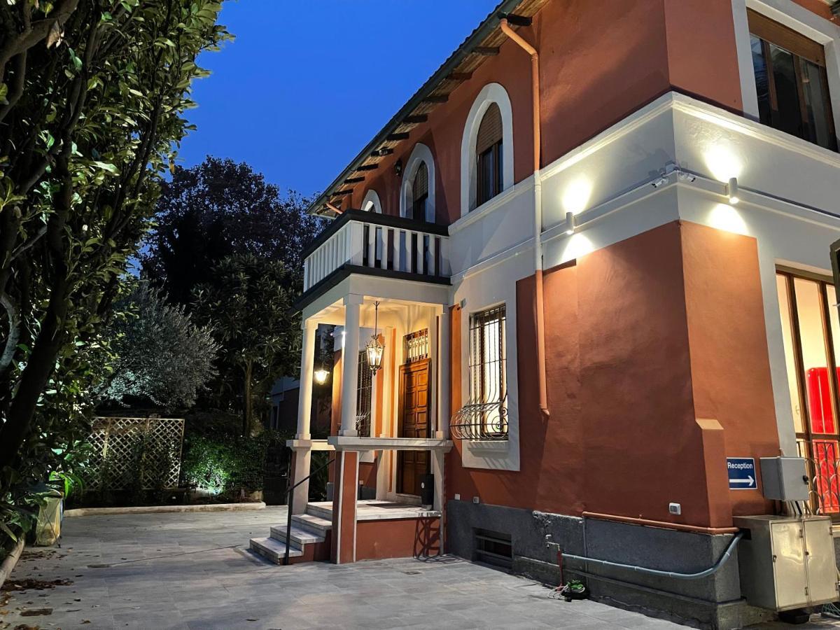 La Villa Bed & Breakfast Milan Exterior photo